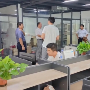 國(guó)家(濟(jì)寧)高新技術(shù)產(chǎn)業(yè)開(kāi)發(fā)區(qū)創(chuàng)新創(chuàng)業(yè)服務(wù)中心領(lǐng)導(dǎo)一行蒞臨科電公司調(diào)研考察