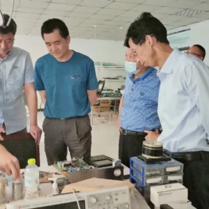 湖南省特種設(shè)備管理協(xié)會、長沙宏特公司等領(lǐng)導(dǎo)、專家一行來公司考察交流