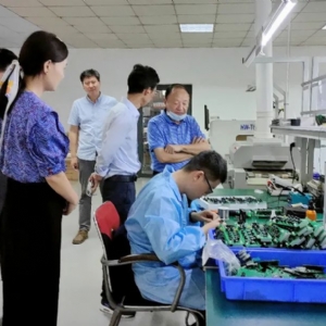 湖南省特種設(shè)備管理協(xié)會、長沙宏特公司等領(lǐng)導(dǎo)、專家一行來公司考察交流