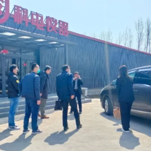 濟(jì)寧市助企攀登調(diào)研保障組一行來訪科電公司以實(shí)際行動(dòng)支持企業(yè)科技創(chuàng)新攀登進(jìn)階