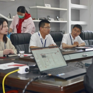 助企攀登工作組到科電儀器進(jìn)行走訪調(diào)研