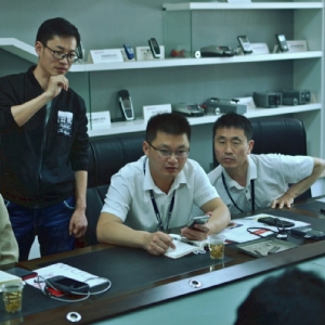 助企攀登工作組到科電儀器進(jìn)行走訪調(diào)研