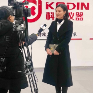 濟寧國家高新區(qū)蓼河智能產(chǎn)業(yè)園攜市農(nóng)商行、高新電視臺領導一行蒞臨科電儀器考察調研