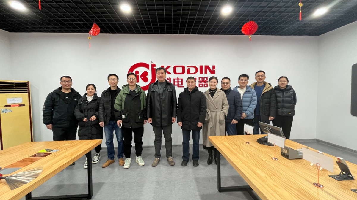 西安億達石油科技有限公司到訪科電儀器培訓(xùn)交流