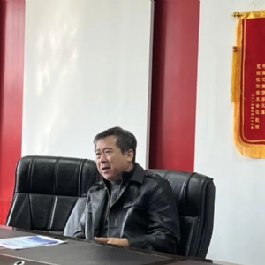 市工業(yè)和信息化局調(diào)研組一行蒞臨科電儀器考察指導(dǎo)