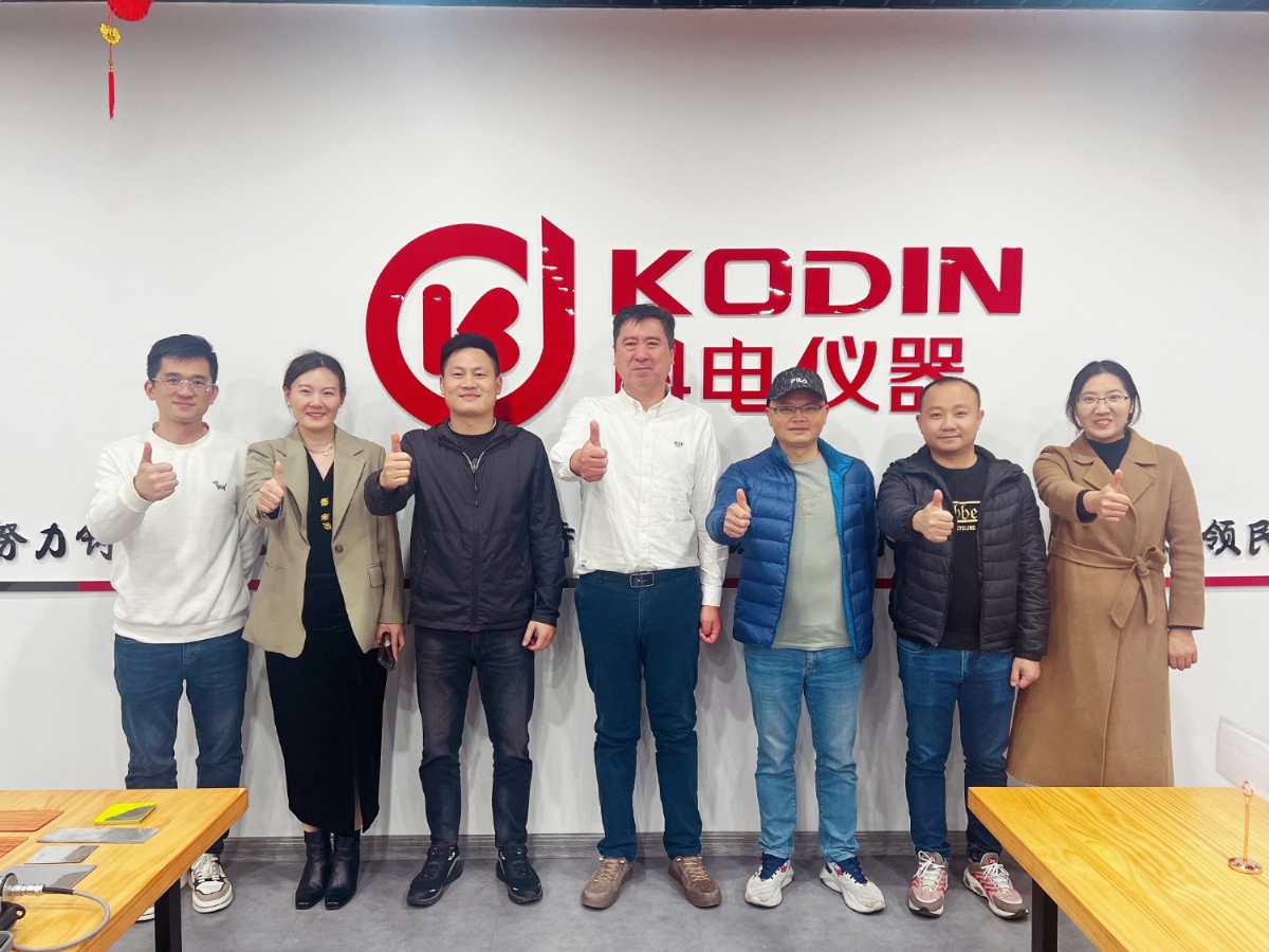 有朋自遠(yuǎn)方來！廣州市邁梓普檢測儀器有限公司總代理一行來公司交流