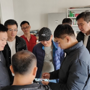 有朋自遠(yuǎn)方來！廣州市邁梓普檢測儀器有限公司總代理一行來公司交流