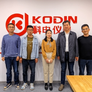 熱烈歡迎高新區(qū)經(jīng)發(fā)局周處長、王處長蒞臨科電儀器調(diào)研指導(dǎo)