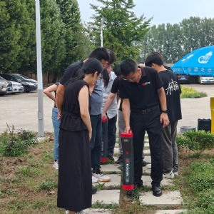 校企攜手共探技術(shù)前沿 | 貴州理工學(xué)院師生一行到訪科電儀器參觀交流